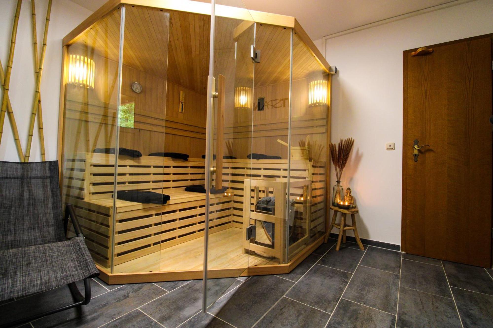 Stilvolle Wellness-Ferienwohnung In Neef Whirlpool, Sauna, Grill, Fitness, Billard & Moselblick Dış mekan fotoğraf