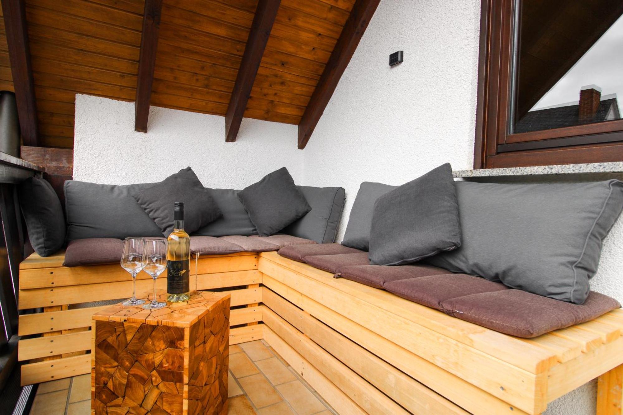 Stilvolle Wellness-Ferienwohnung In Neef Whirlpool, Sauna, Grill, Fitness, Billard & Moselblick Dış mekan fotoğraf