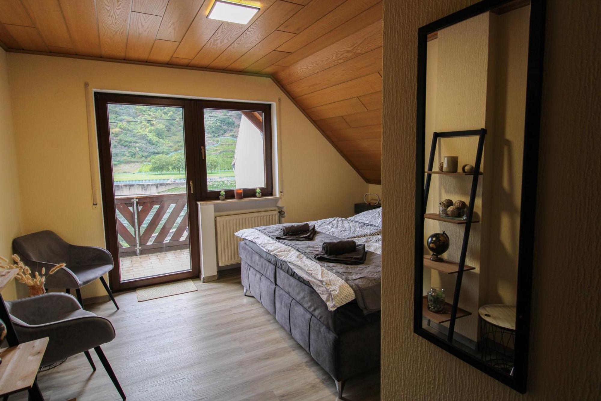 Stilvolle Wellness-Ferienwohnung In Neef Whirlpool, Sauna, Grill, Fitness, Billard & Moselblick Dış mekan fotoğraf