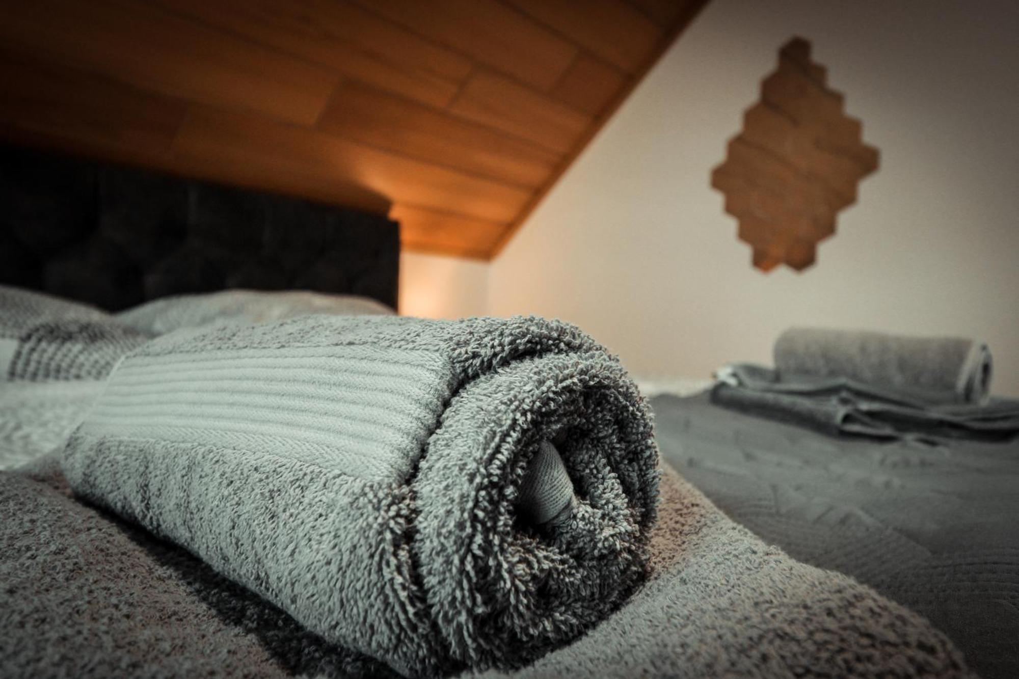 Stilvolle Wellness-Ferienwohnung In Neef Whirlpool, Sauna, Grill, Fitness, Billard & Moselblick Dış mekan fotoğraf